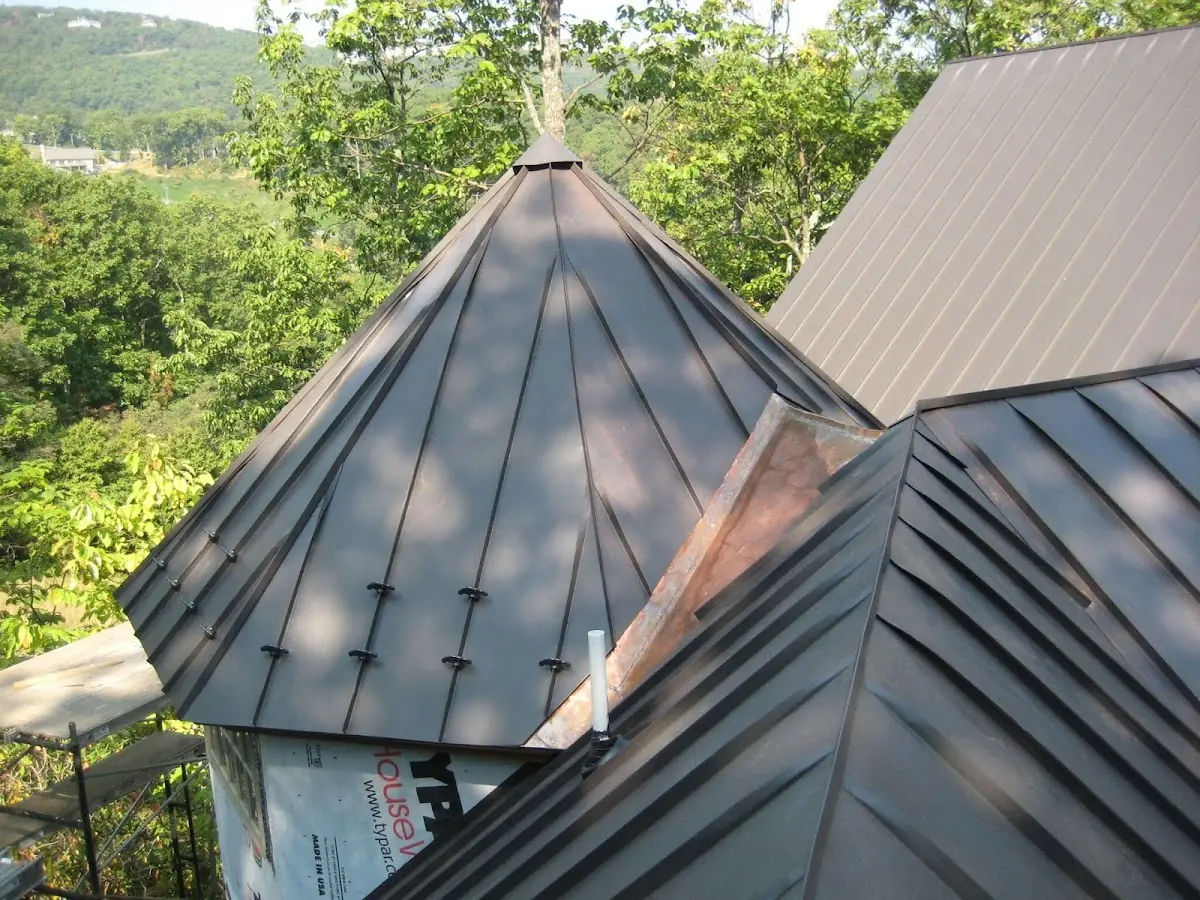 Professional Roof Tarp Installation by Craftsman Roofing in Kailua-Kona